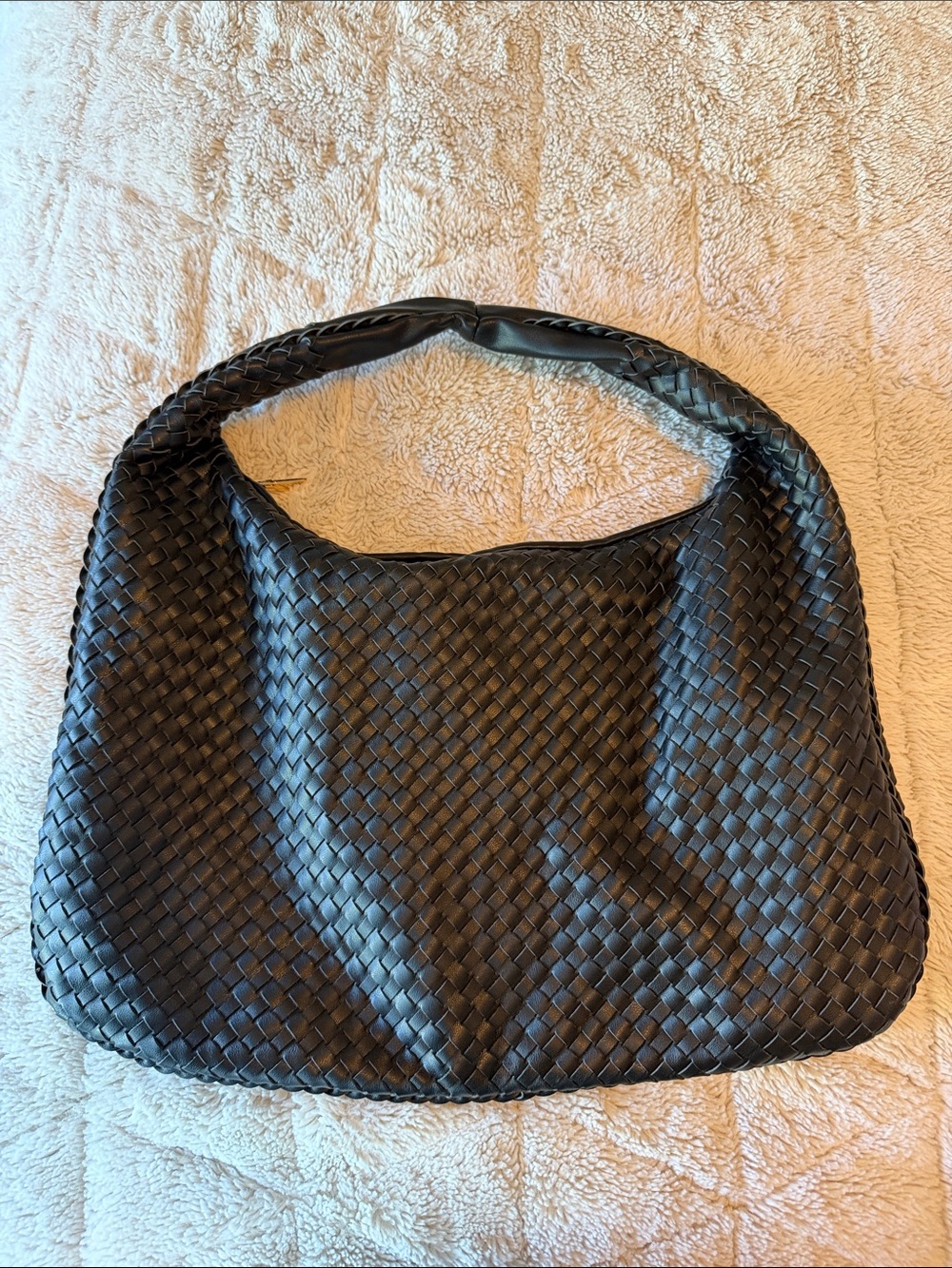 Woven Shoulder Bag in Black